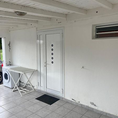 Logement De 40M2 Avec Terrasse, Moderne Et Equipe Petit-Canal Εξωτερικό φωτογραφία